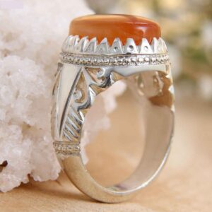 Серебряное кольцо с йеменским акиком (модель 54105, красное)