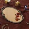 Современный латунный сервировочный поднос - Элегантный золотистый поднос для чая с узором птицы