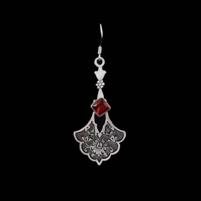 Персидские серебряные серьги с гравировкой и искусственным камнем