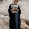 Черная абайя «Бабочка» в персидском стиле