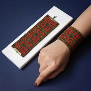 Персидский вышитый браслет, модель Рима