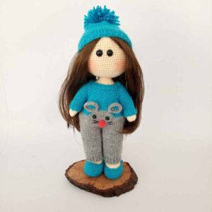 Кукла амигуруми «Голубая девочка» — синяя мягкая игрушка