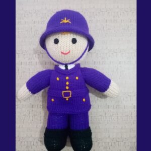 Кукла амигуруми «Полицейский» — синяя мягкая игрушка