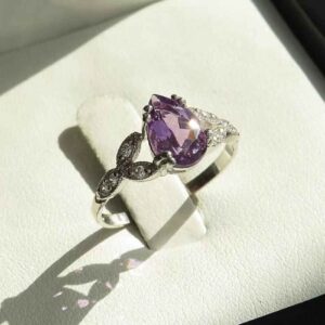 Серебряное кольцо с аметистом «Мана» (Фиолетовый камень)