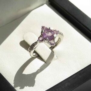 Серебряное кольцо с аметистом «Сара» (Помолвочное)