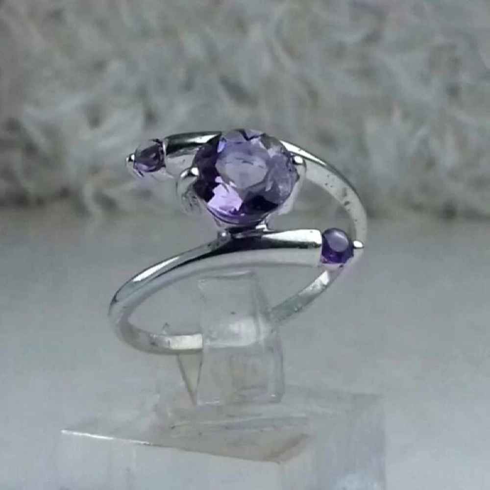 Серебряное кольцо с аметистом «Асли» (Подлинность)