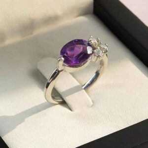 Серебряное кольцо с аметистом «Мерназ» (Красота моря)