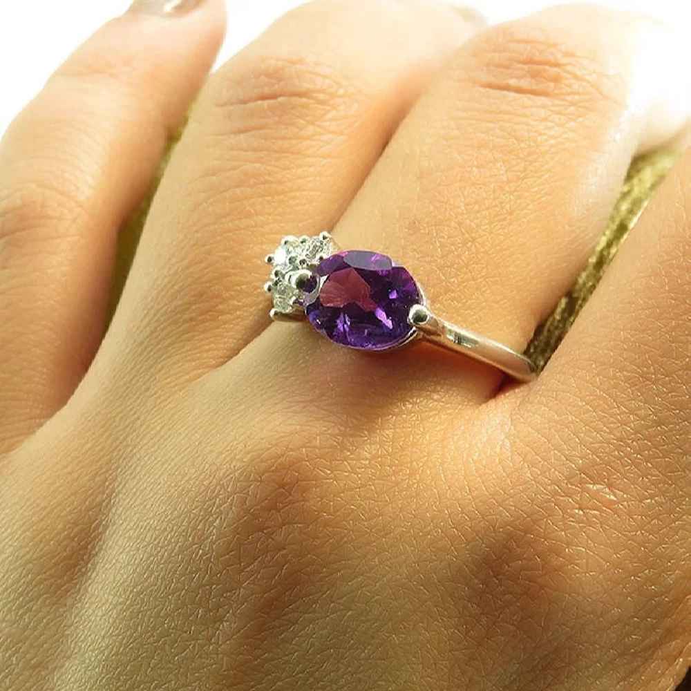 Серебряное кольцо с аметистом «Мерназ» (Красота моря)