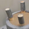Круглый бархатный пуфик с деревянными ножками, модель «Детский»