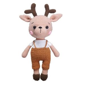 Олень амигуруми — коричневая мягкая игрушка ручной работы