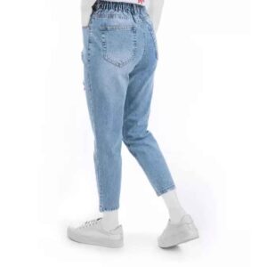 Джинсы Mom Fit с эластичной талией и рваным декором