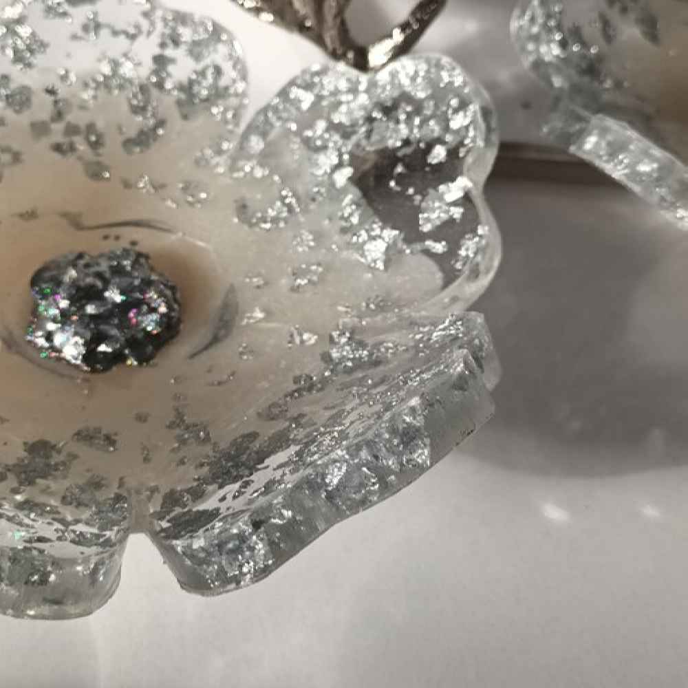 Сервировочный поднос из смолы для орехов и сладостей с цветочным узором