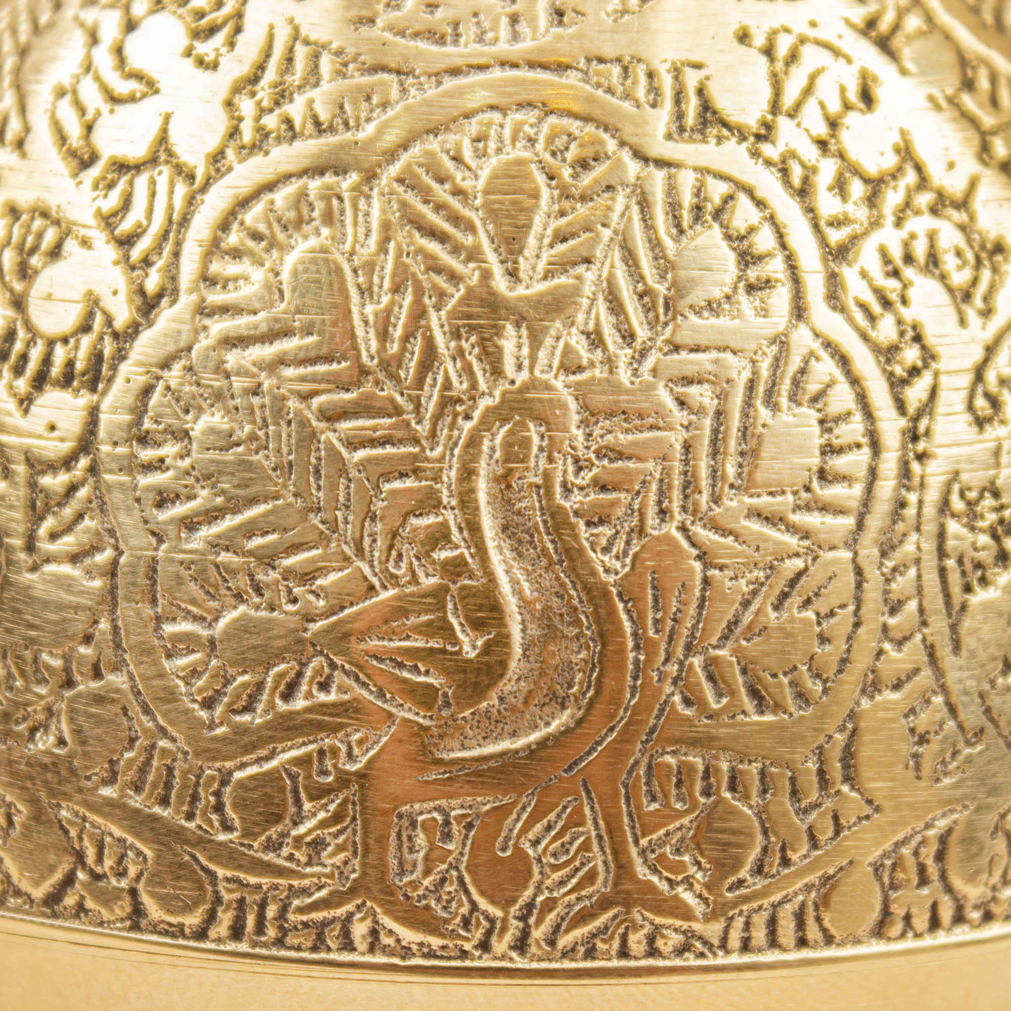 Латунная сахарница в форме груши (гравировка)