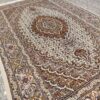 Персидский ковер ручной работы (Тебриз, узор «Риз Махи» / Герати) — кремовая шерсть