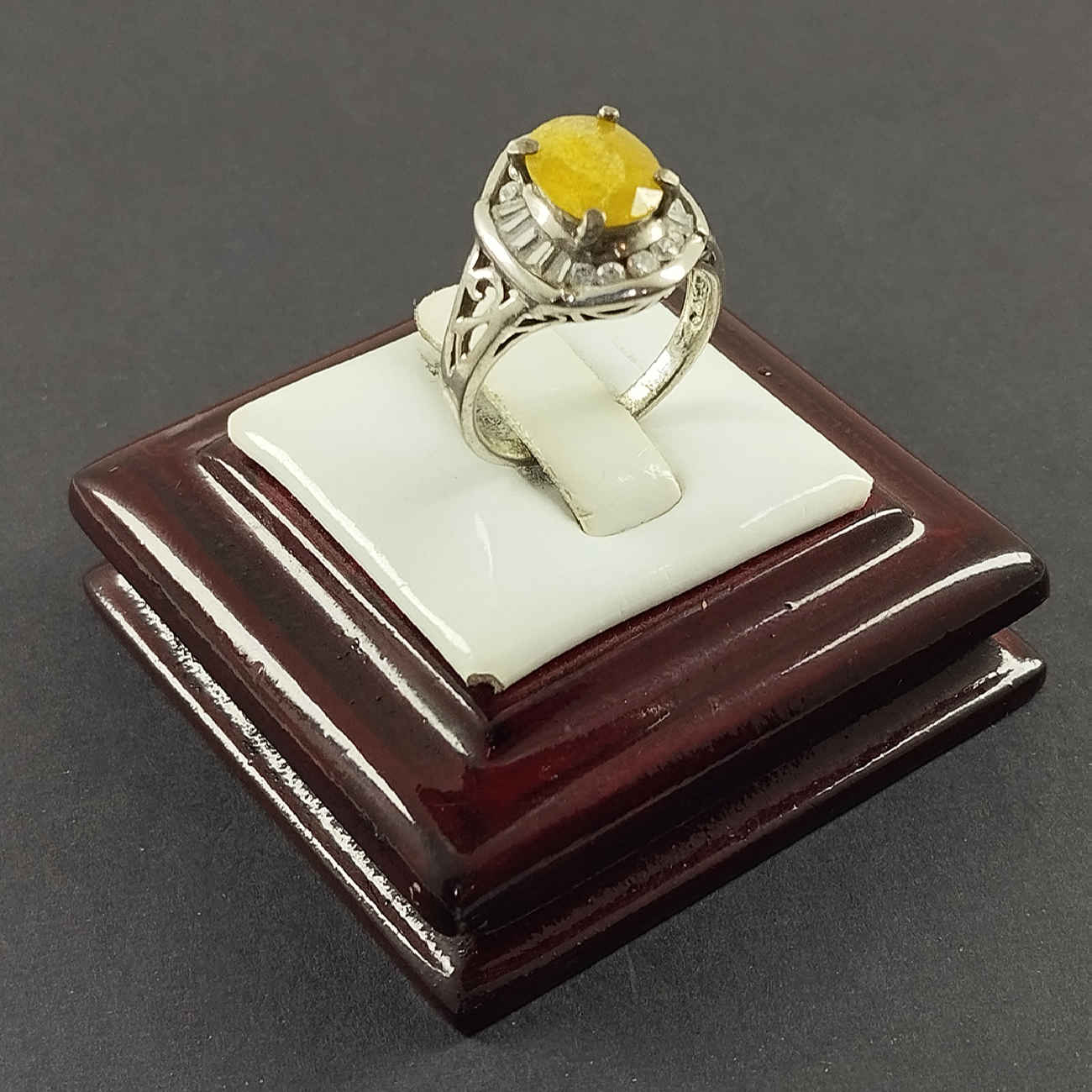 Серебряное кольцо с желтым цитрином для женщин Паривеш