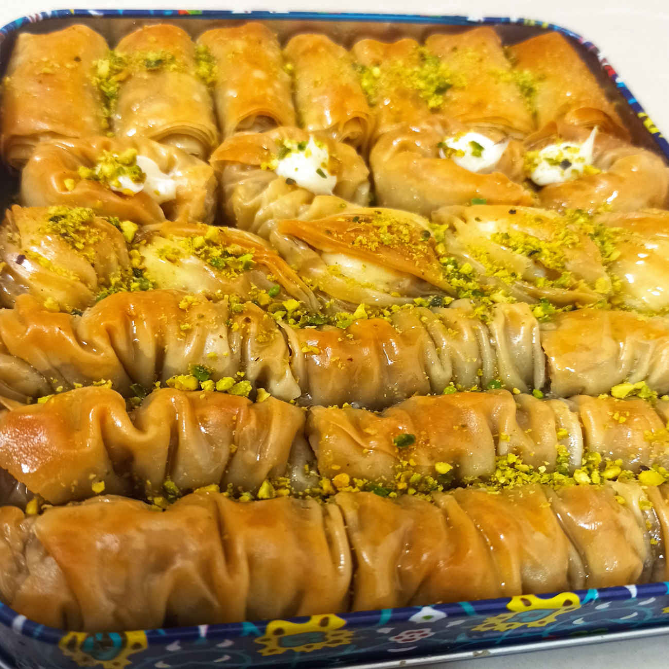 Пахлава с фисташками и орехами (набор 3 шт., 650 г)