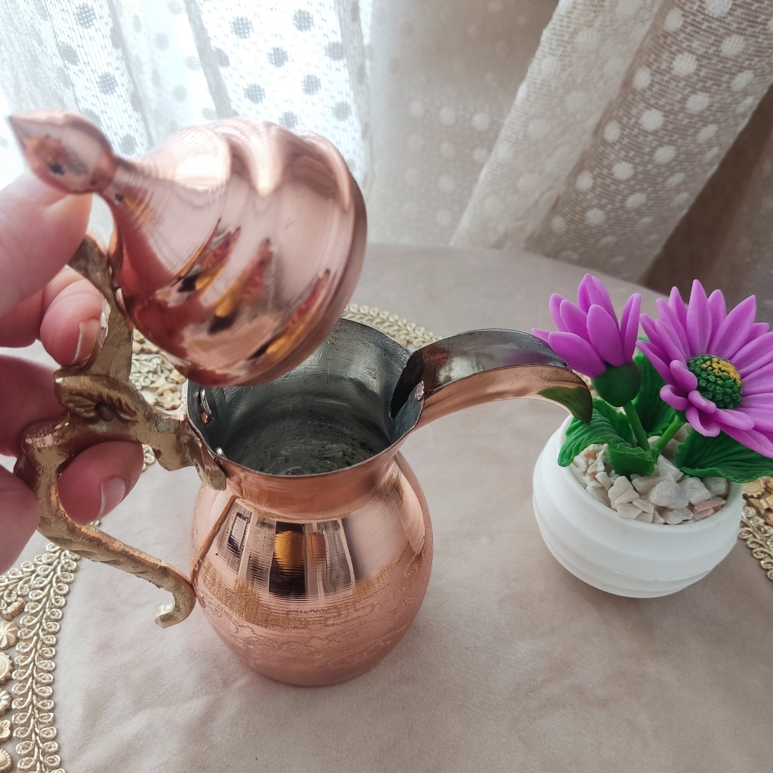 Традиционный медный кофейник Далла – Лужёный внутри, с латунной ручкой