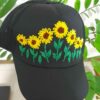 Женская бейсболка с вышивкой подсолнечника