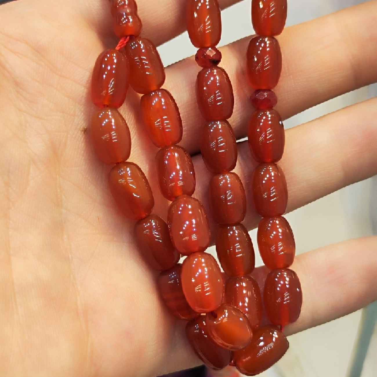 Исламские красные чётки из агата, 33 бусины