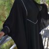 Свободная чёрная абайя из креповой ткани
