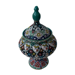 Персидская ножная сахарница с крышкой, украшенная минакарской росписью