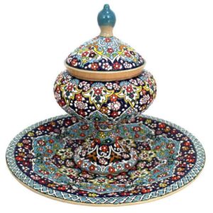 Персидская ножная сахарница с блюдцем, украшенная цветочным орнаментом в технике минакар