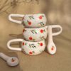 Керамическая кружка с фруктовым узором