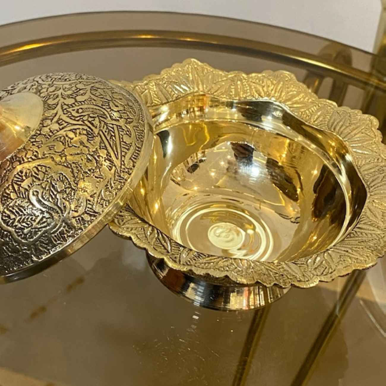 Латунная сахарница с гравировкой