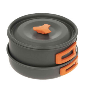 Компактный и удобный комплект походной посуды