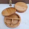 Круглая деревянная шкатулка для украшений в рустикальном стиле