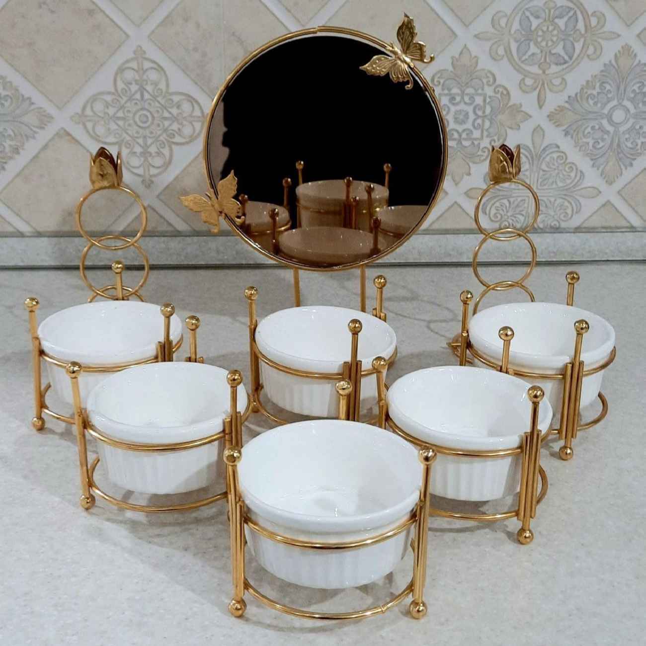 Золотистый набор Хафт-Син с бабочками (9 шт.)