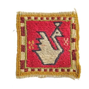 Персидская подставка из килима ручной работы – уникальный аксессуар