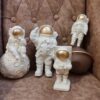 Декоративные фигурки белых астронавтов — набор из 4 шт.