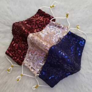 Вечерняя маска для лица с вышивкой пайетками