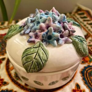 Керамическая сахарница для сервировки стола