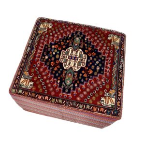 Персидский пуф из килима, красный квадратный