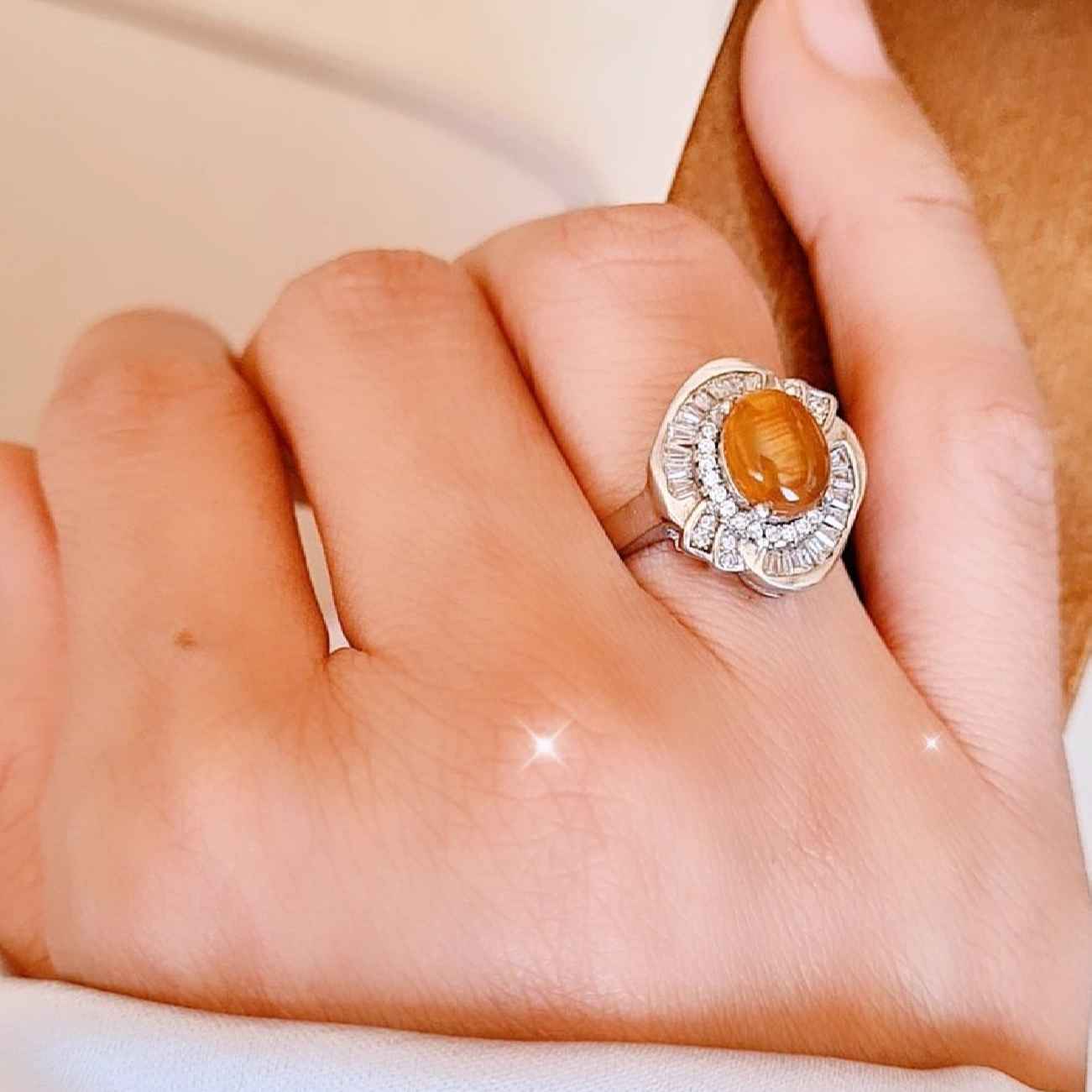 Серебряное кольцо с надписью «Шараф аш-Шамс»