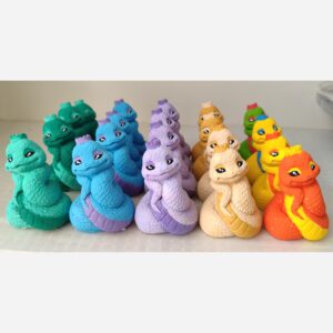 Фигурка королевской кобры (ручная работа)