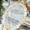 Белый эллиптический поднос из полирезина с цветочным рисунком
