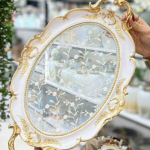Белый эллиптический поднос из полирезина с цветочным рисунком