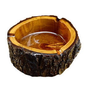 Пепельница из дерева и смолы — современный рустикальный стиль