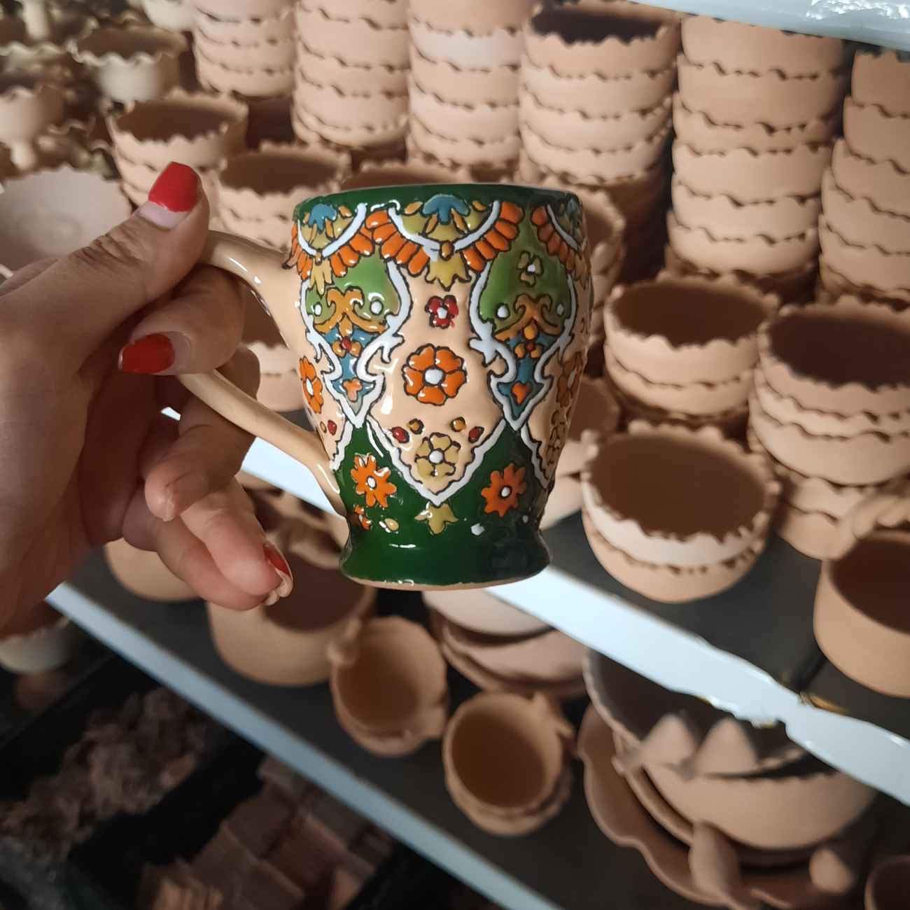 Керамическая кружка с эмалью — ручная работа для чая и кофе