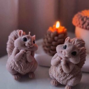 Ручная свеча в виде белки – милый и уютный декор для любимых детей