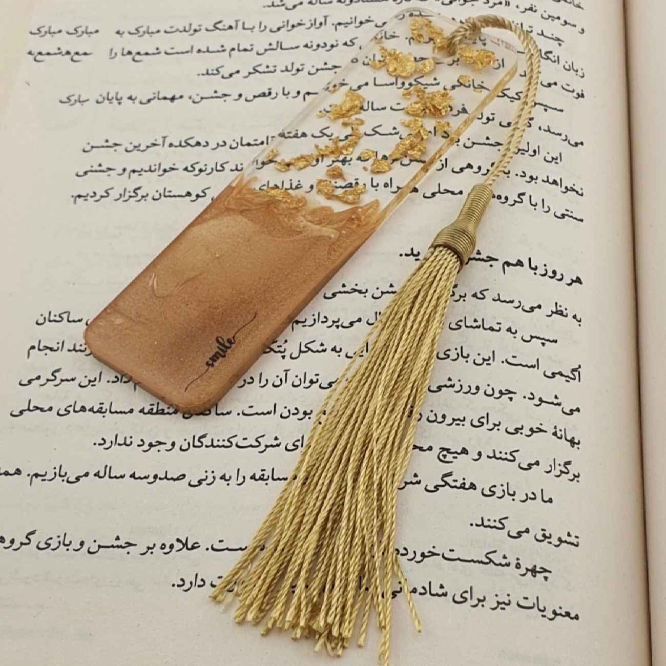 Минималистичные закладки из смолы (золотистые)